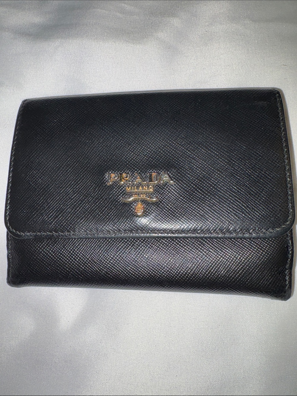 PRADA Saffiano Leather Black / Pink Wallet - small tear - Picture 2 of 10
